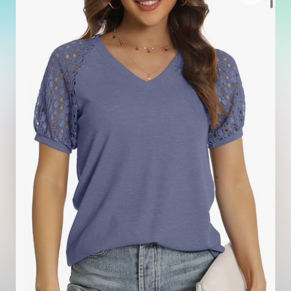 Haomeili cornflower blue lace sleeve Vneck top